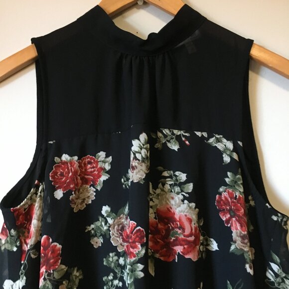 Whimsical Mockneck Tie Back Floral Sleeveless Voluminous Bilayer Blouse - Picture 3 of 16